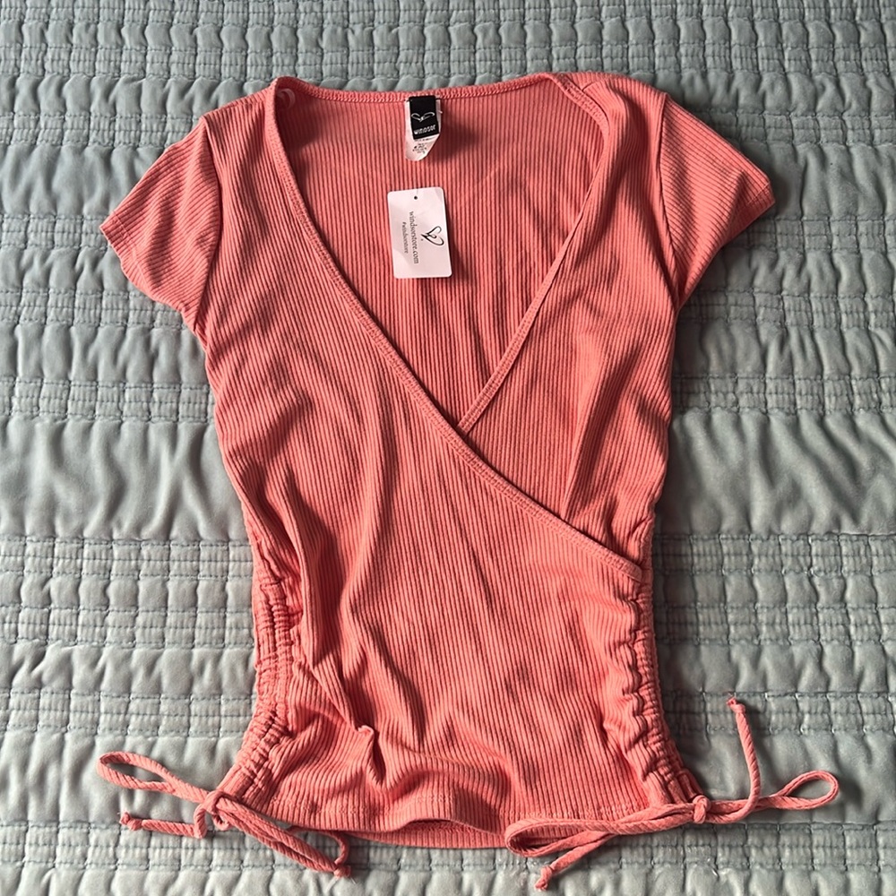 Windsor Peach Colored Adjustable Crossover Top Women’s Size S